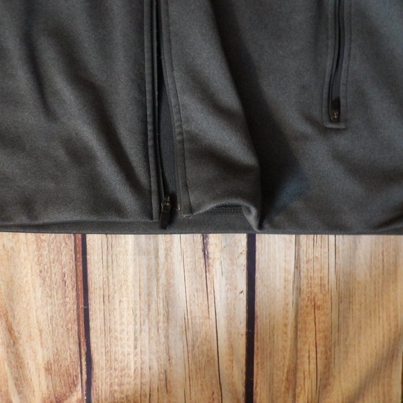 Gray Reebok Sweatshirt - Picture 5 of 9